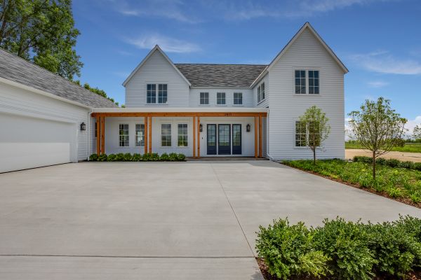 Cost of Concrete Driveway Service in Lansing