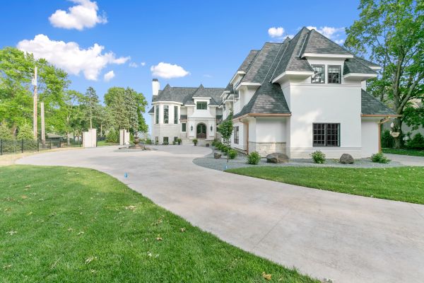 Cost of Concrete Driveway Installation in Lansing