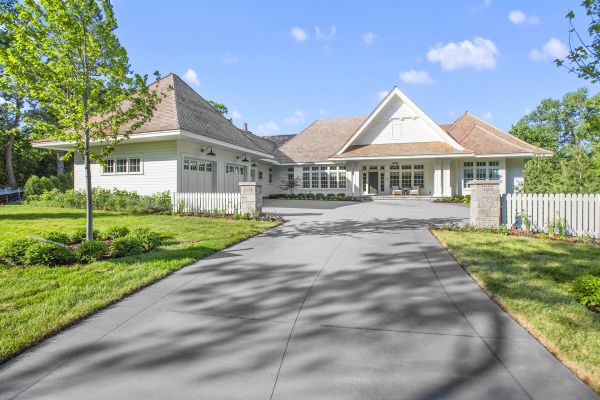Cost of Driveway Concreting in Lansing