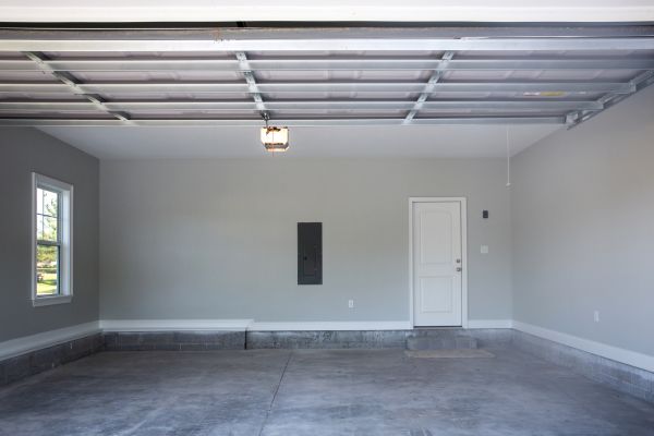 Cost of Garage Concrete Construction in Lansing