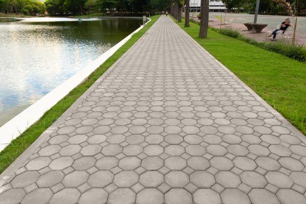 Cost of Paved Pathway Service in Lansing