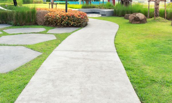 Cost of Concrete Sidewalk Installation in Lansing
